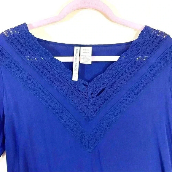 Forgotten Grace Navy Embroidered Lace V-Neck Tunic - Picture 4 of 14